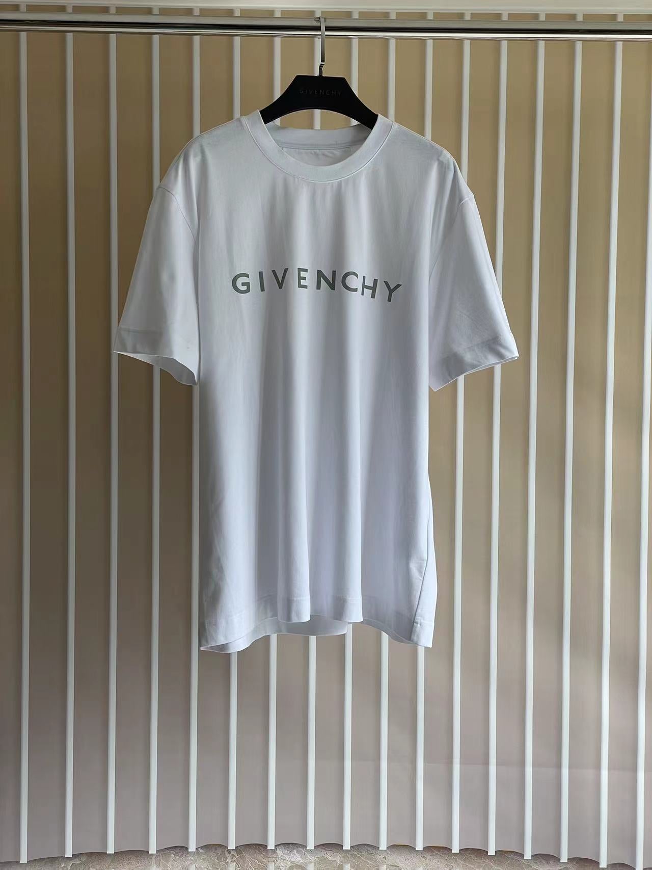 LuxluxHouse Best Quality Clothes Givenchy T-shirt