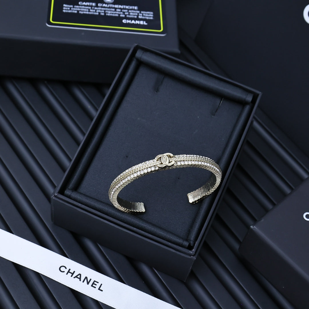 LuxluxHouse Best Quality Accessories Bracelet Bracelet Earrings Chanel Earrings