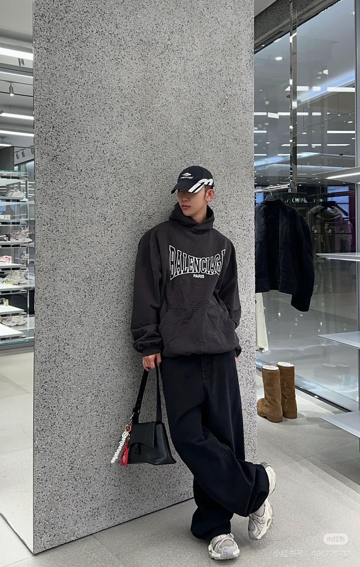 LuxluxHouse Best Quality Clothes Balenciaga Hoodie & Sweater