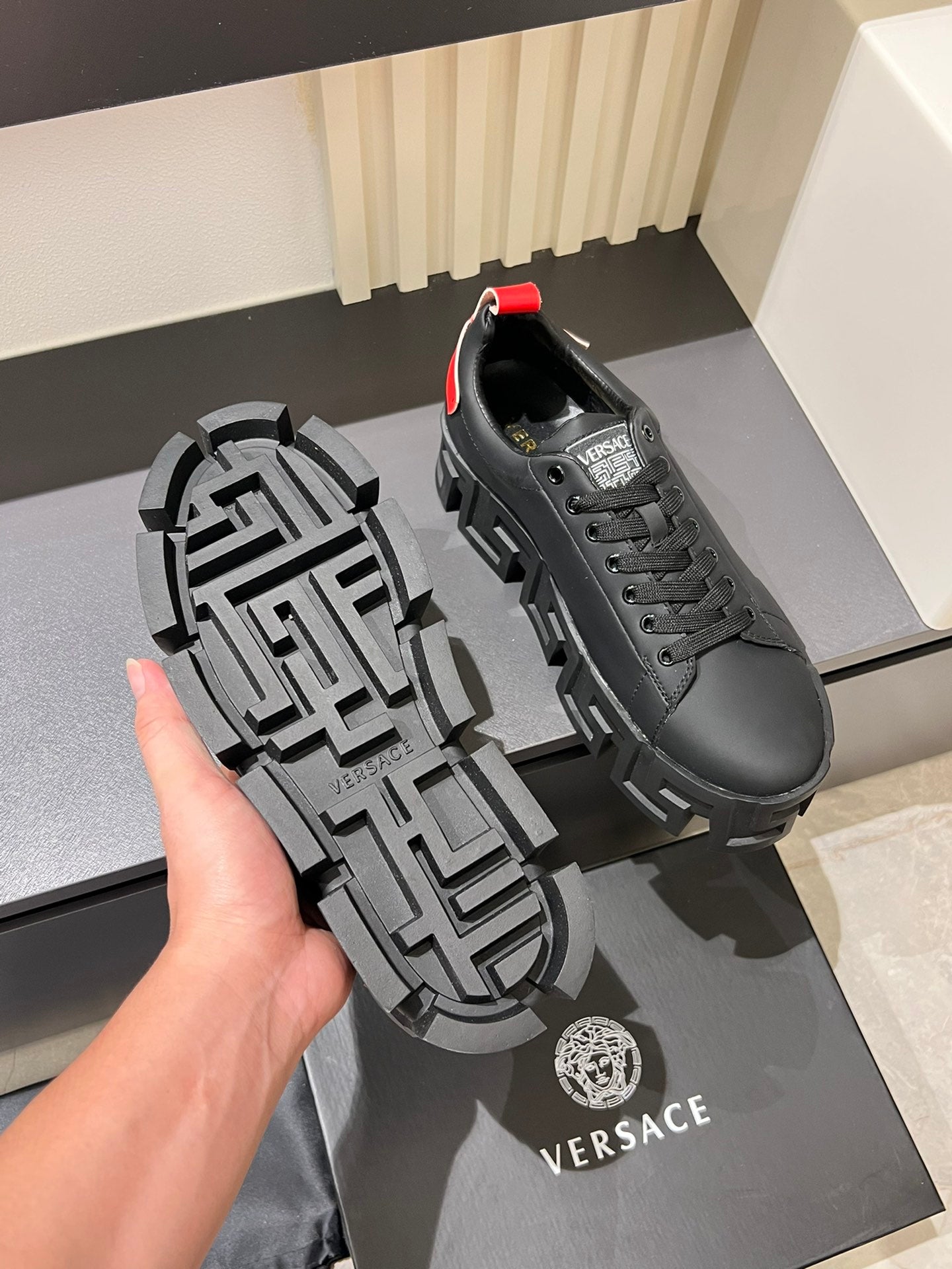 LuxluxHouse Best Quality Shoes Versace