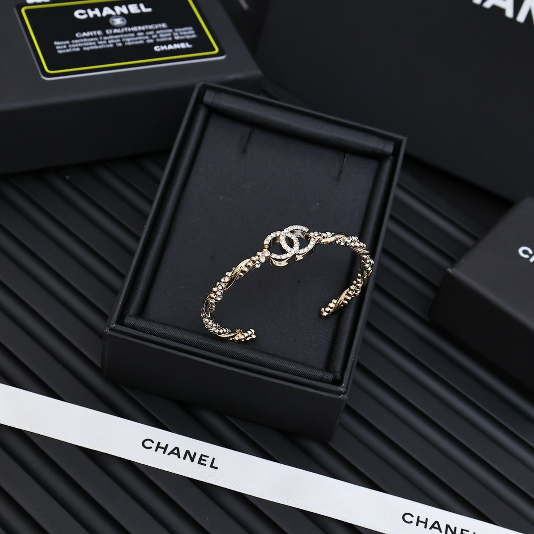 LuxluxHouse Best Quality Accessories Bracelet Bracelet Earrings Chanel Earrings