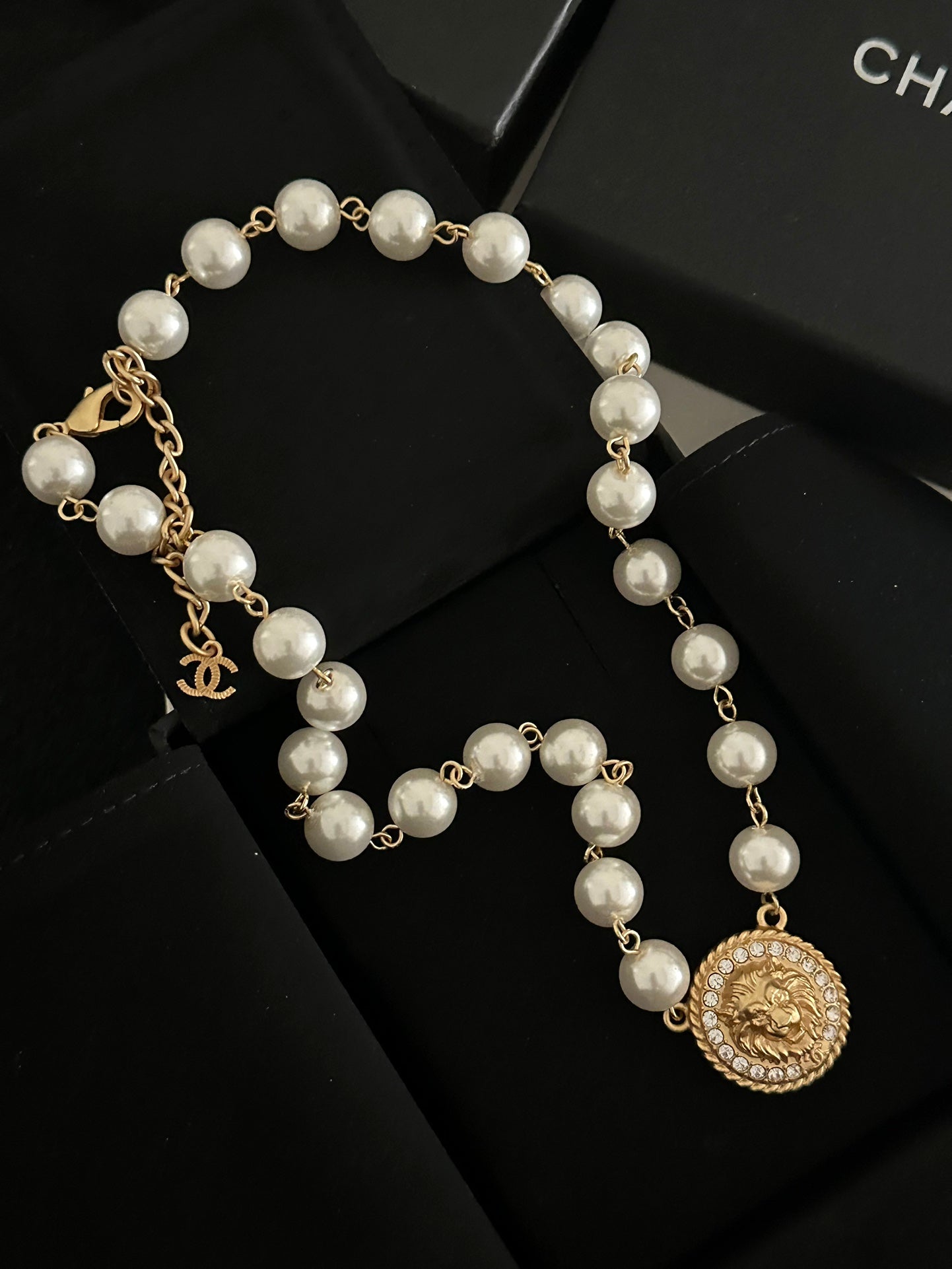 LuxluxHouse Low Price And High Quality Accessories Chanel