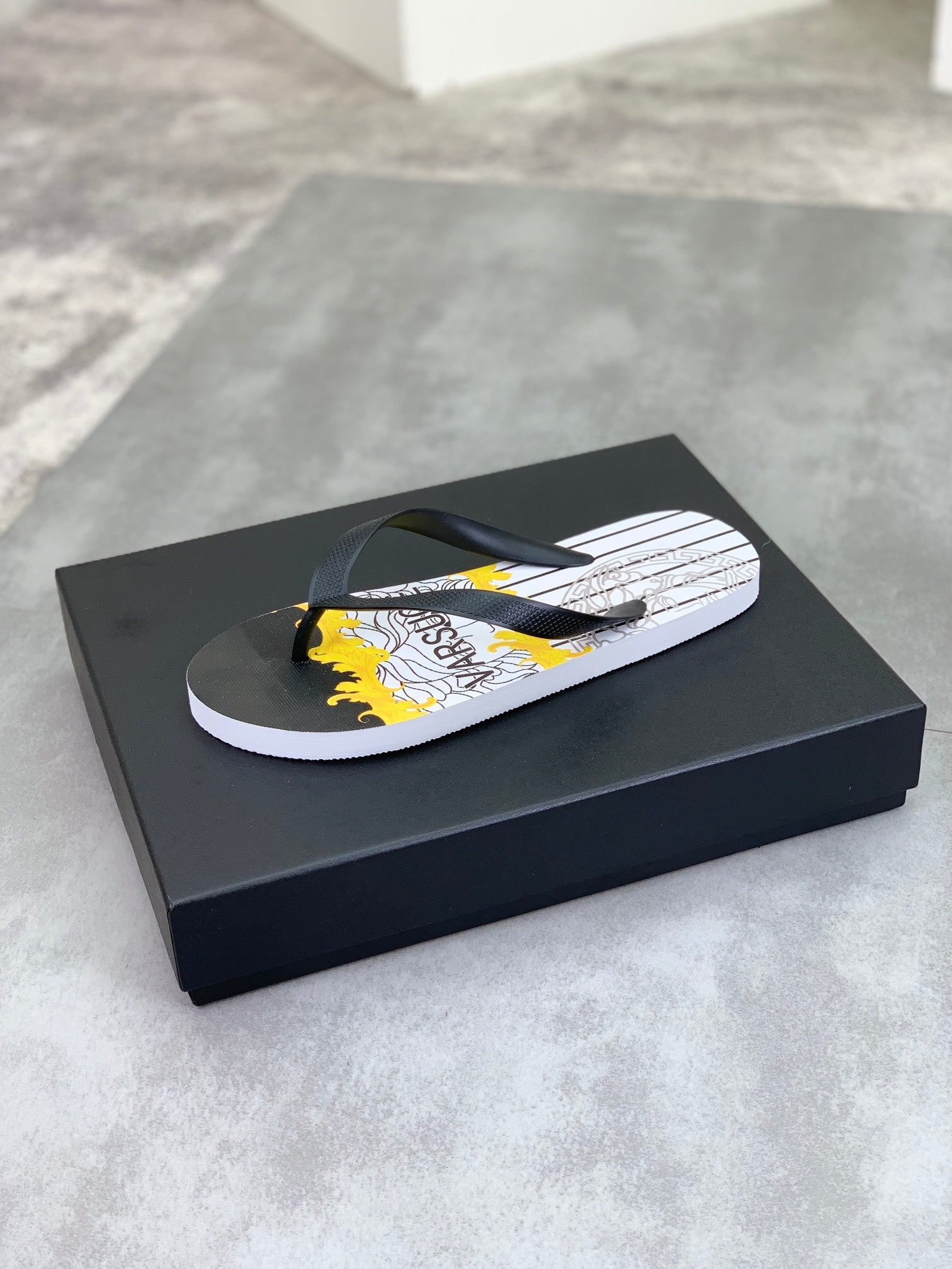 LuxluxHouse Best Quality Sandals Versace