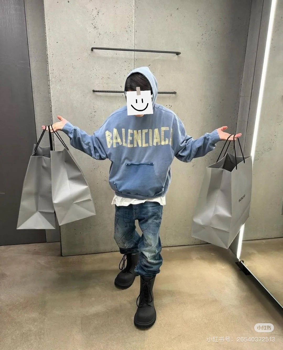 LuxluxHouse Best Quality Clothes Balenciaga Hoodie & Sweater