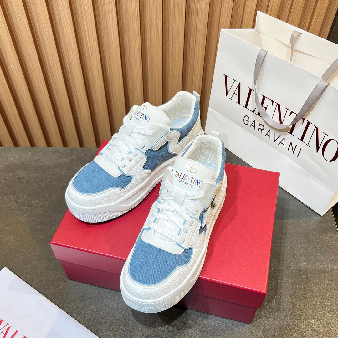 LuxluxHouse Best Quality Shoes Valentino
