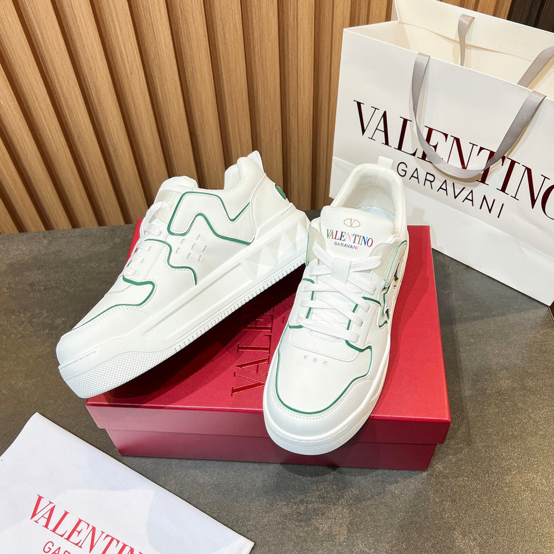 LuxluxHouse Best Quality Shoes Valentino