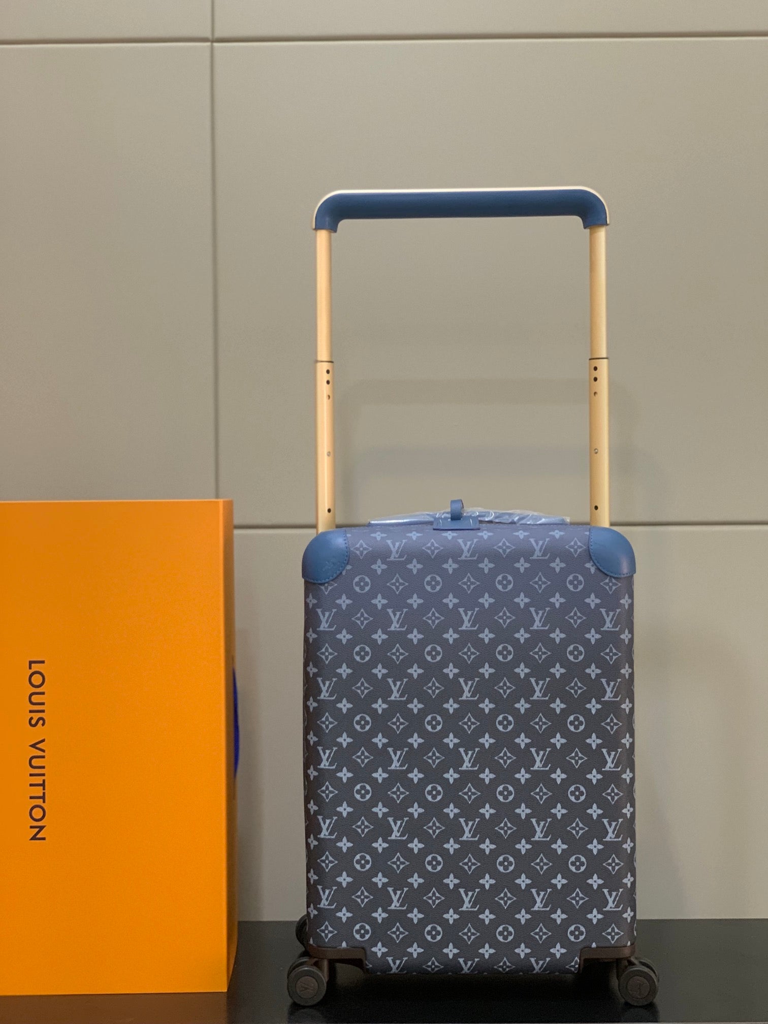 LuxluxHouse Best Quality Bags Luggage