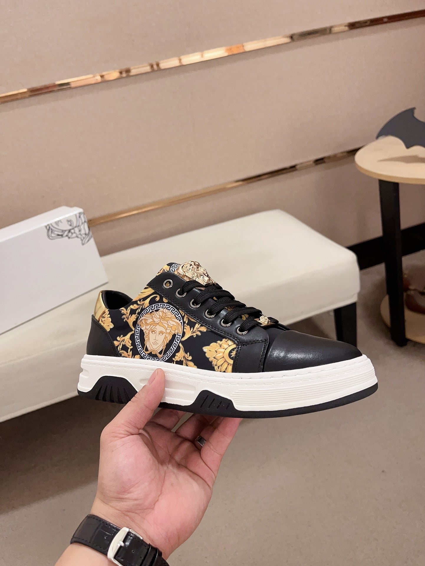 LuxluxHouse Best Quality Shoes Versace