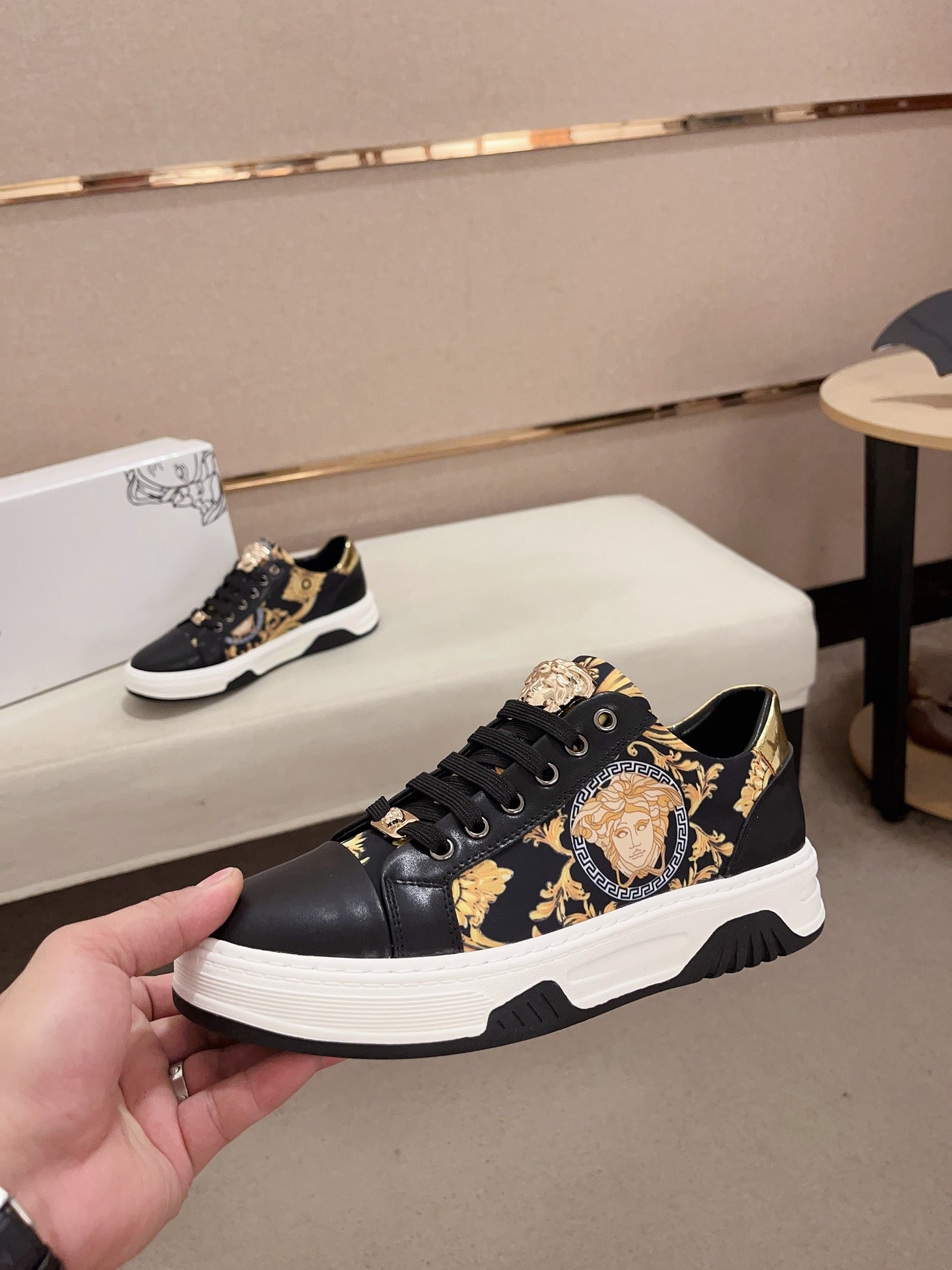 LuxluxHouse Best Quality Shoes Versace