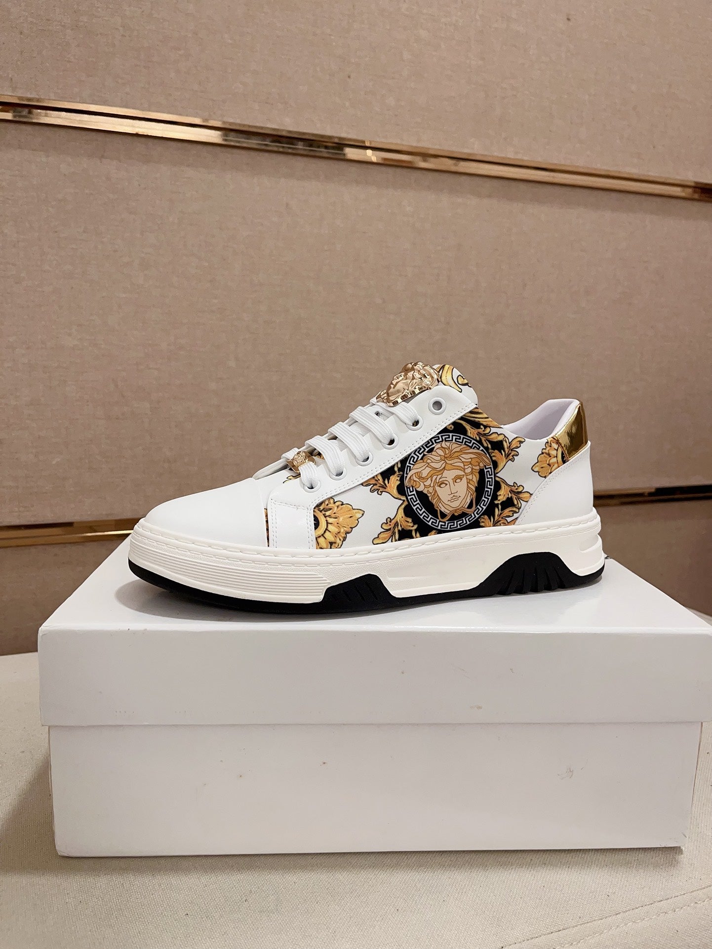 LuxluxHouse Best Quality Shoes Versace