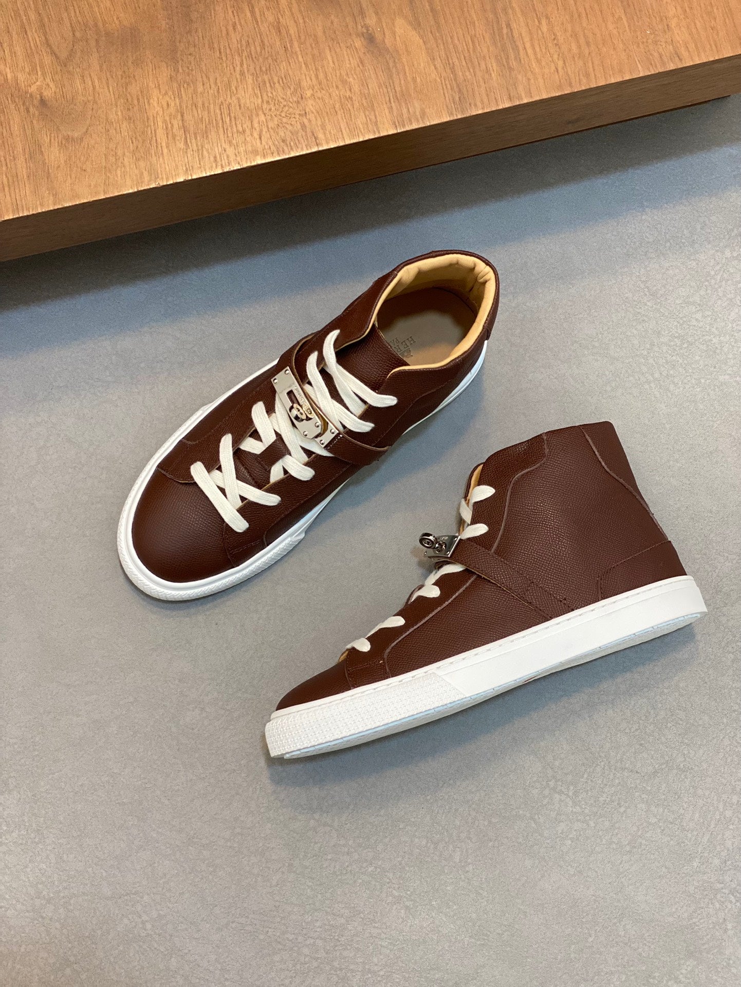 LuxluxHouse Best Quality Shoes Hermes