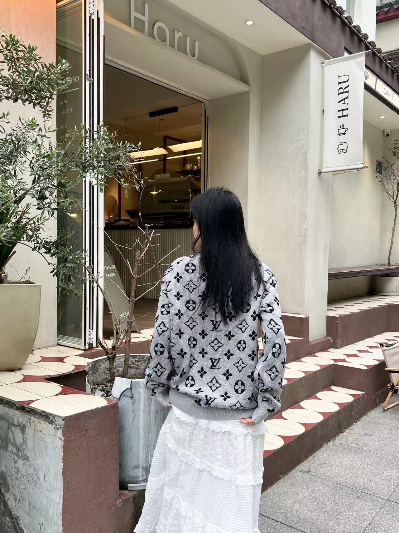 LuxluxHouse Best Quality Clothes Hoodie & Sweater Louis Vuitton