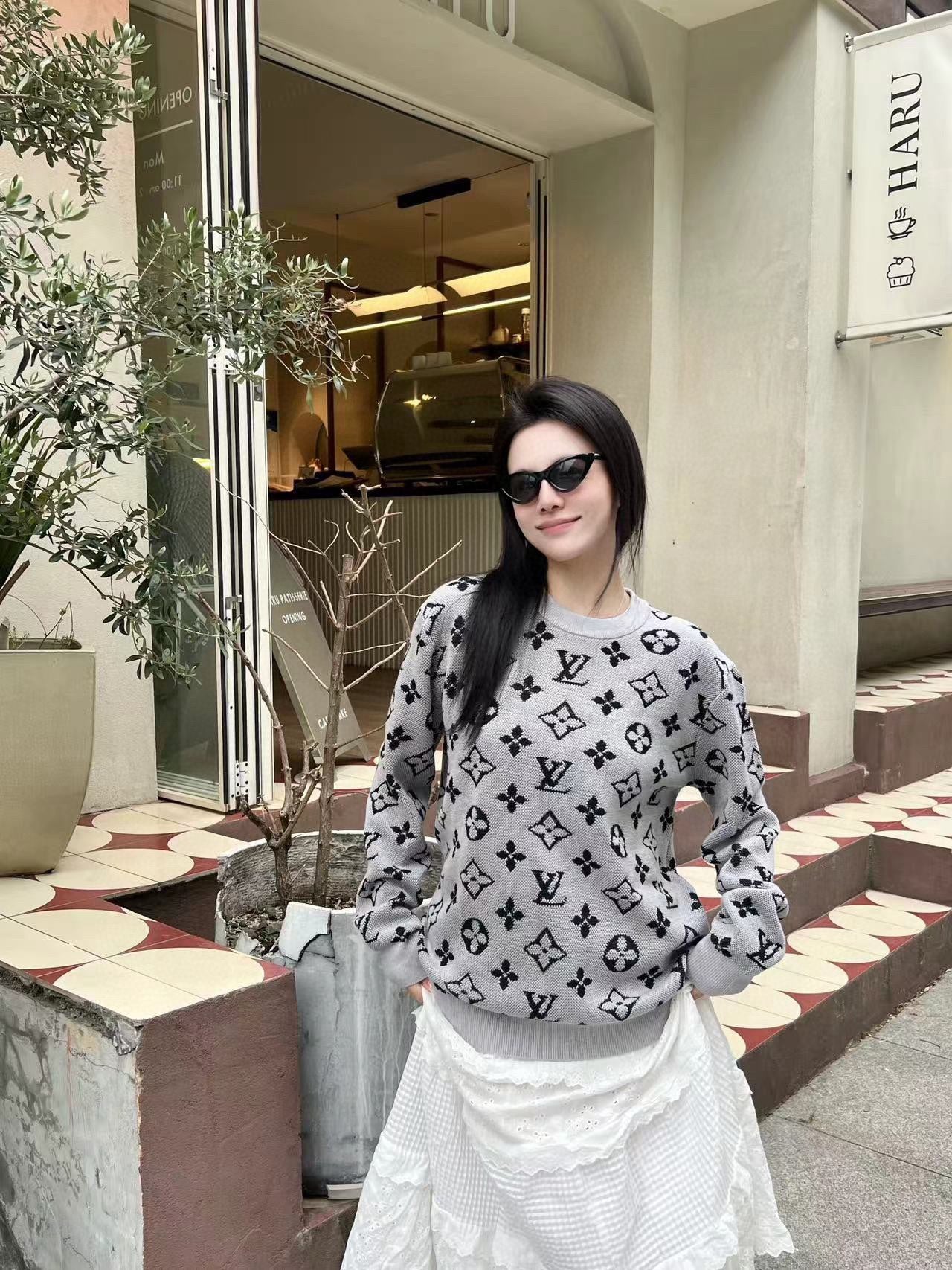 LuxluxHouse Best Quality Clothes Hoodie & Sweater Louis Vuitton