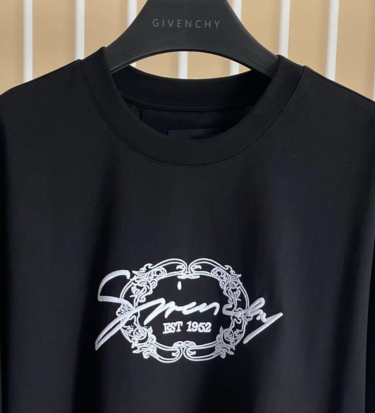 LuxluxHouse Best Quality Clothes Givenchy T-shirt