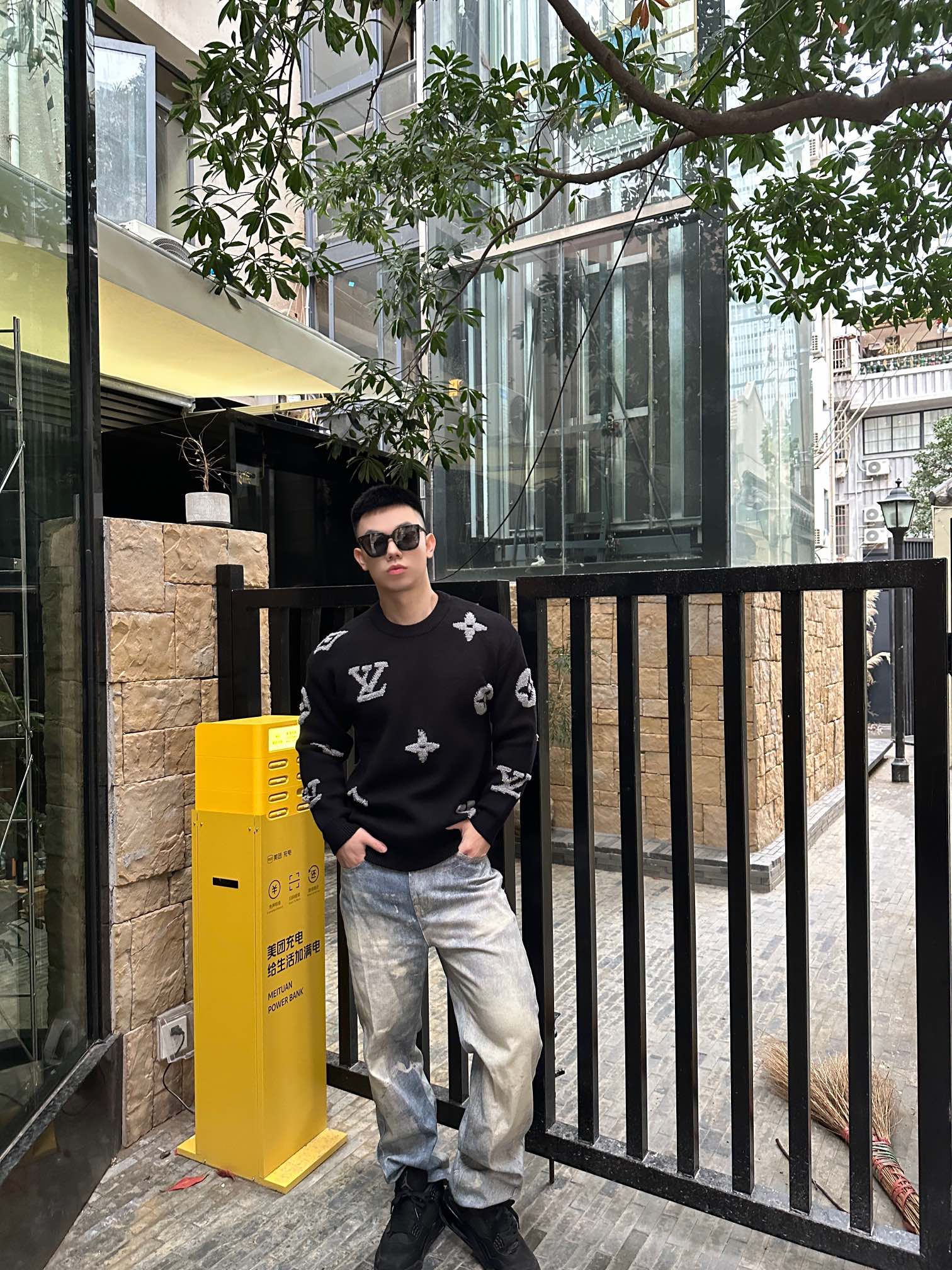 LuxluxHouse Best Quality Clothes Hoodie & Sweater Louis Vuitton