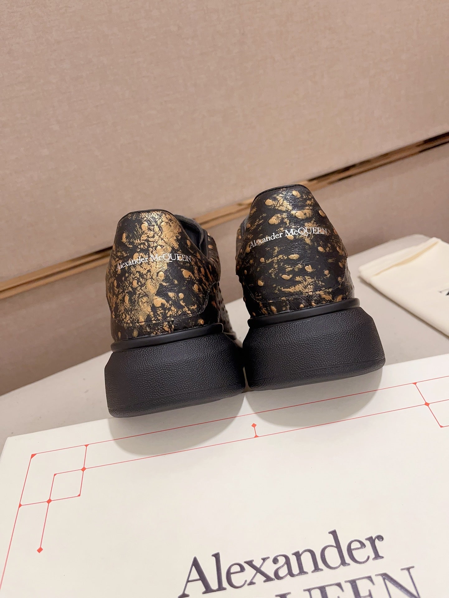 LuxluxHouse Best Quality Shoes Alexander McQueen