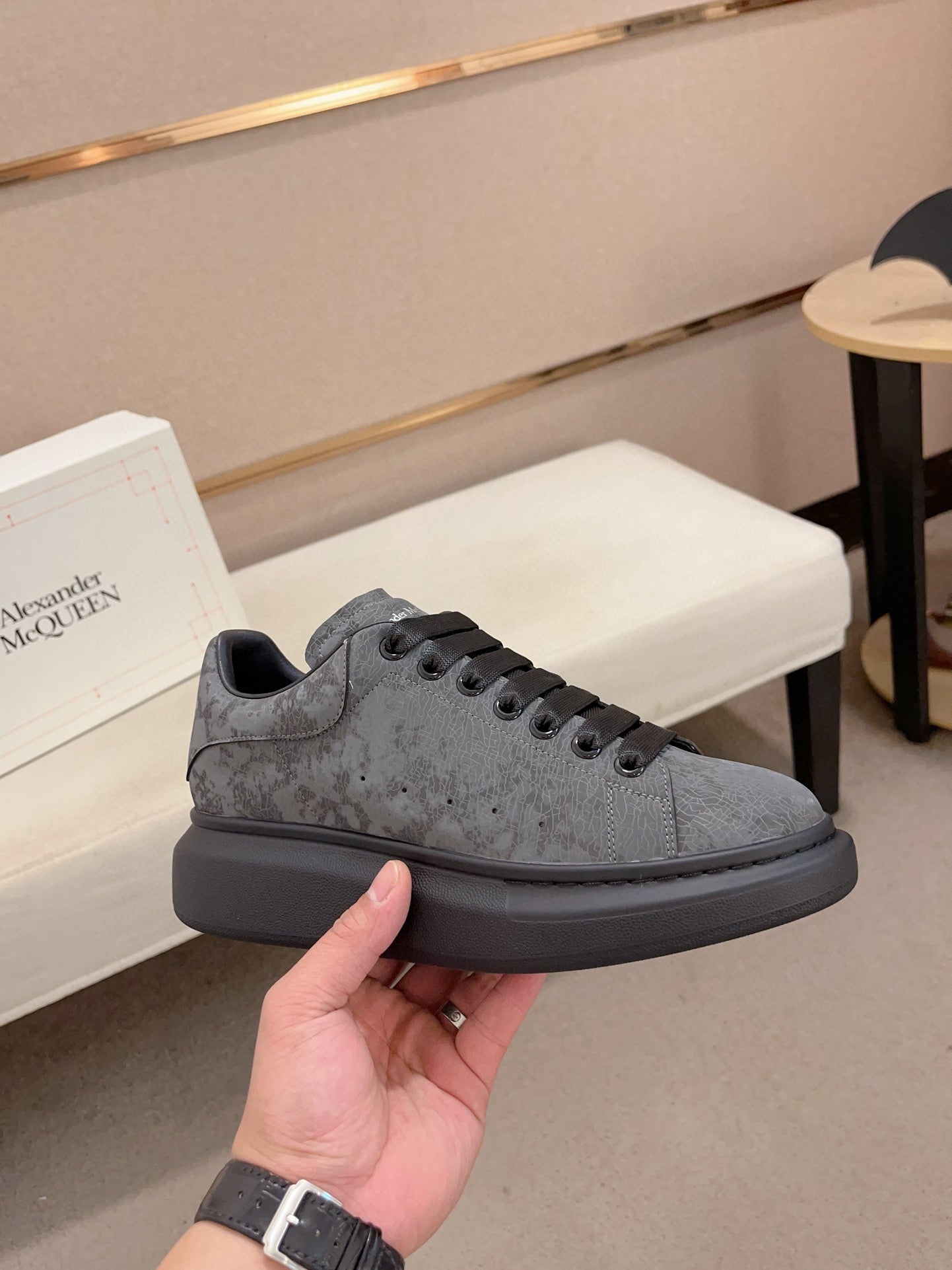 LuxluxHouse Best Quality Shoes Alexander McQueen