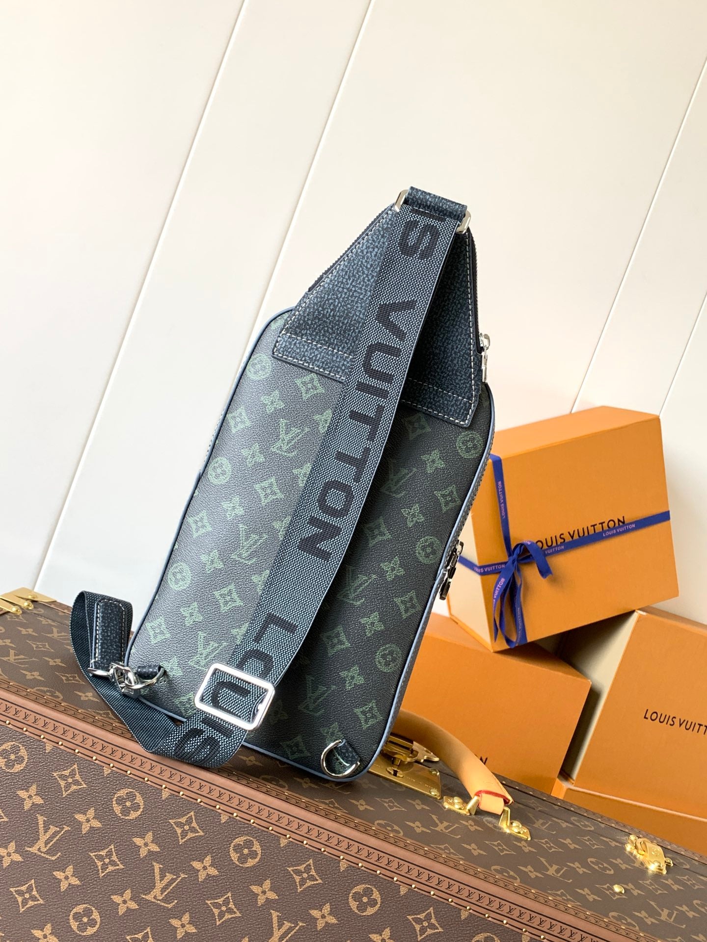 LuxluxHouse Best Quality Bags Louis Vuitton Men