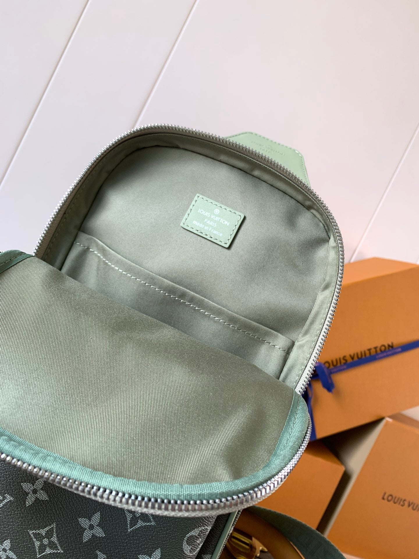 LuxluxHouse Best Quality Bags Louis Vuitton Men