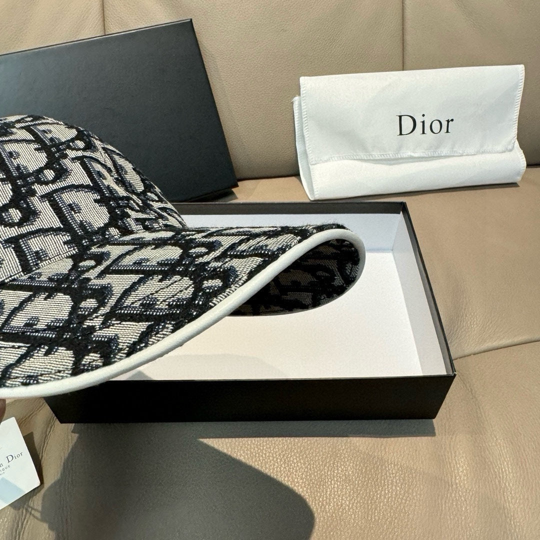 LuxluxHouse Best Quality Caps Dior