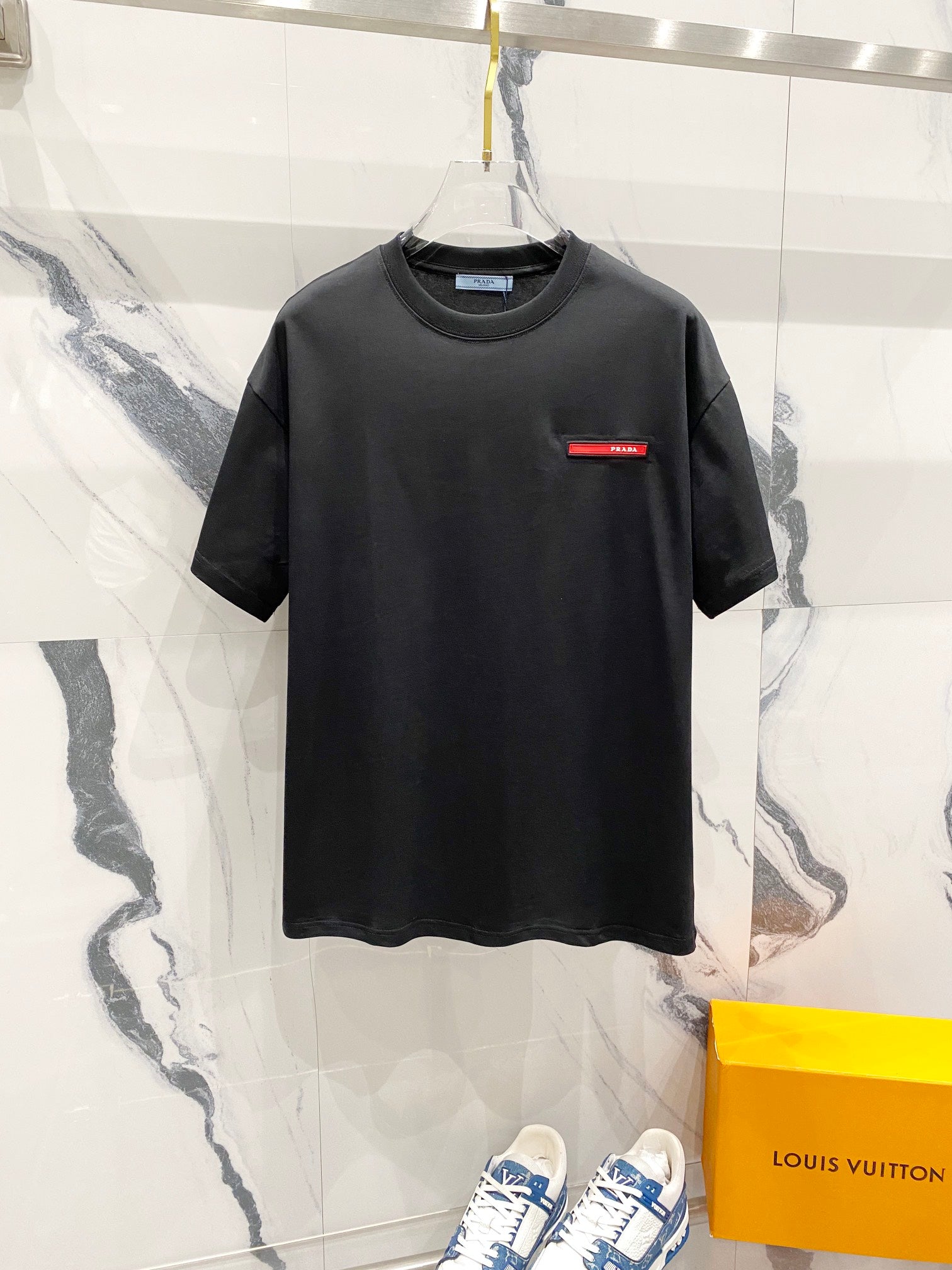 LuxluxHouse Best Quality Clothes T-shirt Prada
