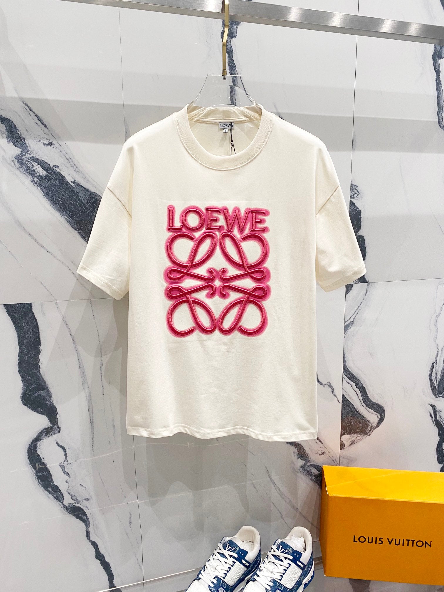 LuxluxHouse Best Quality Clothes T-shirt Loewe