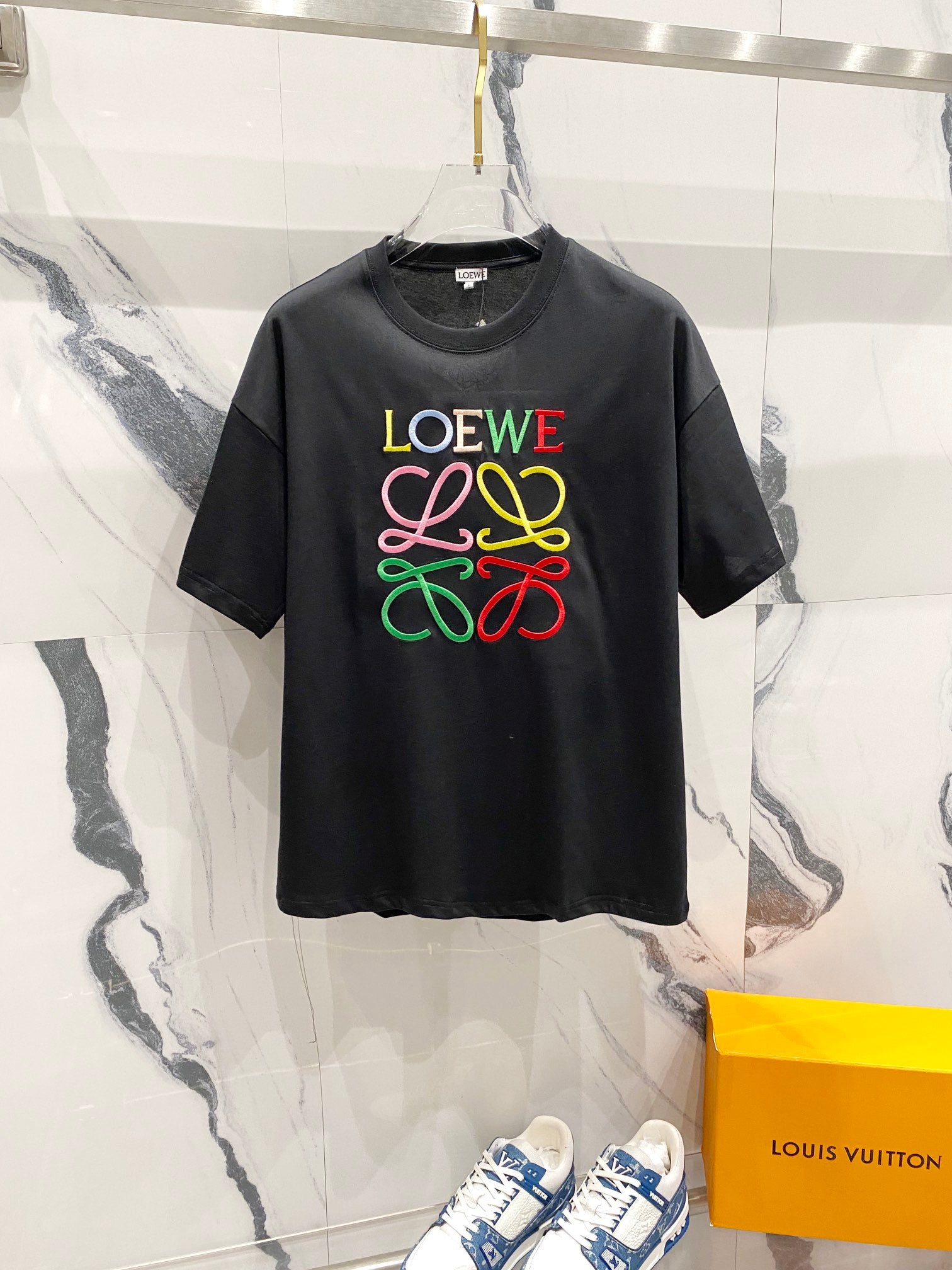 LuxluxHouse Best Quality Clothes T-shirt Loewe