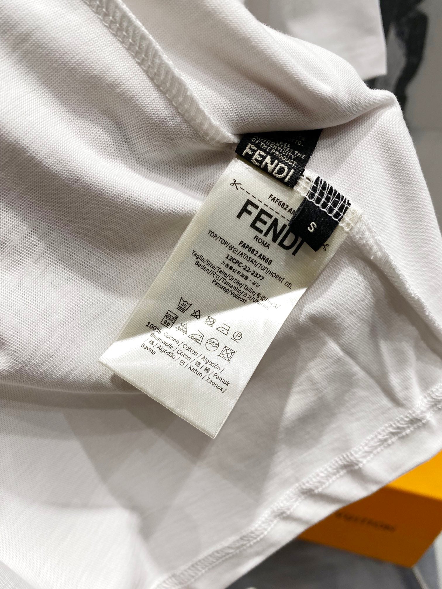 LuxluxHouse Best Quality Clothes Fendi T-shirt