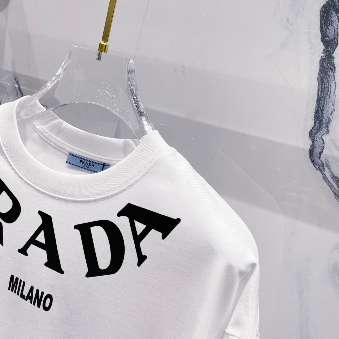 LuxluxHouse Best Quality Clothes T-shirt Prada