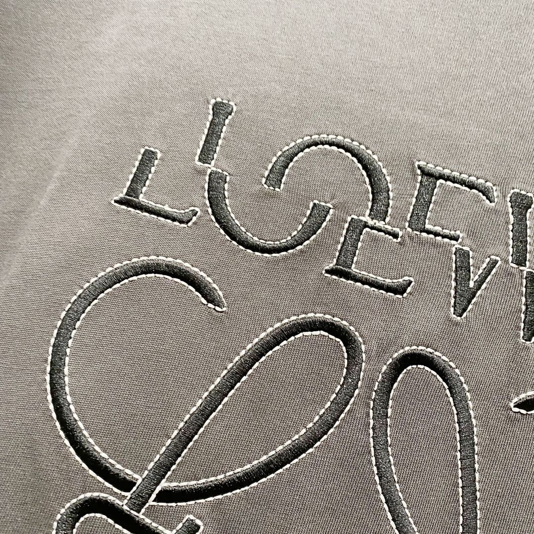 LuxluxHouse Best Quality Clothes T-shirt Loewe