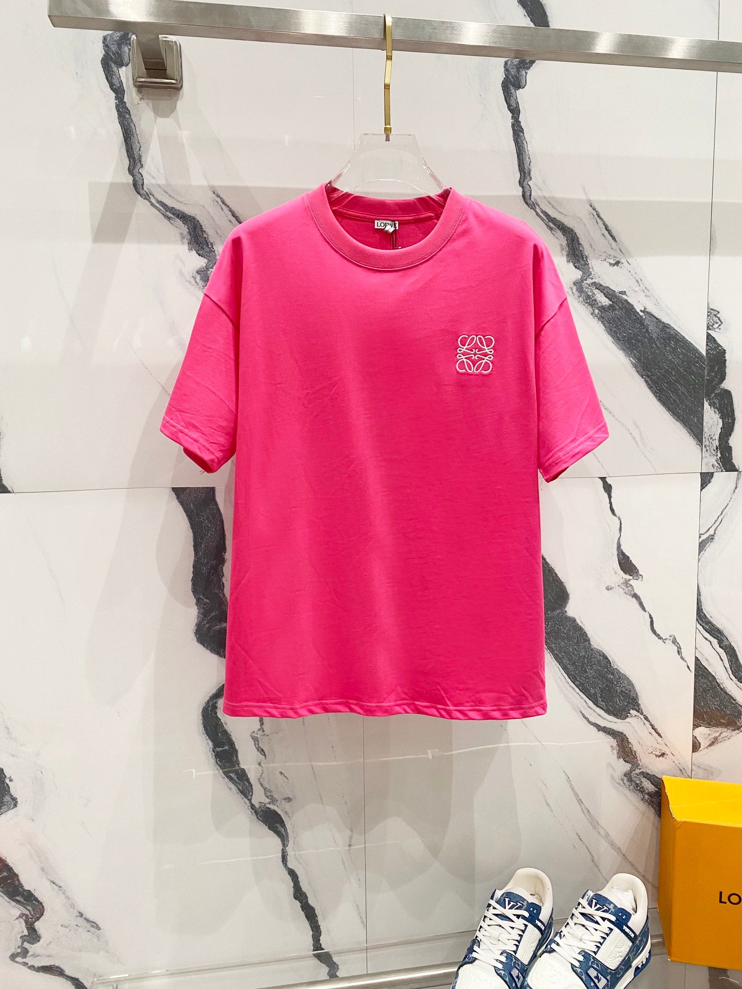 LuxluxHouse Best Quality Clothes T-shirt Loewe