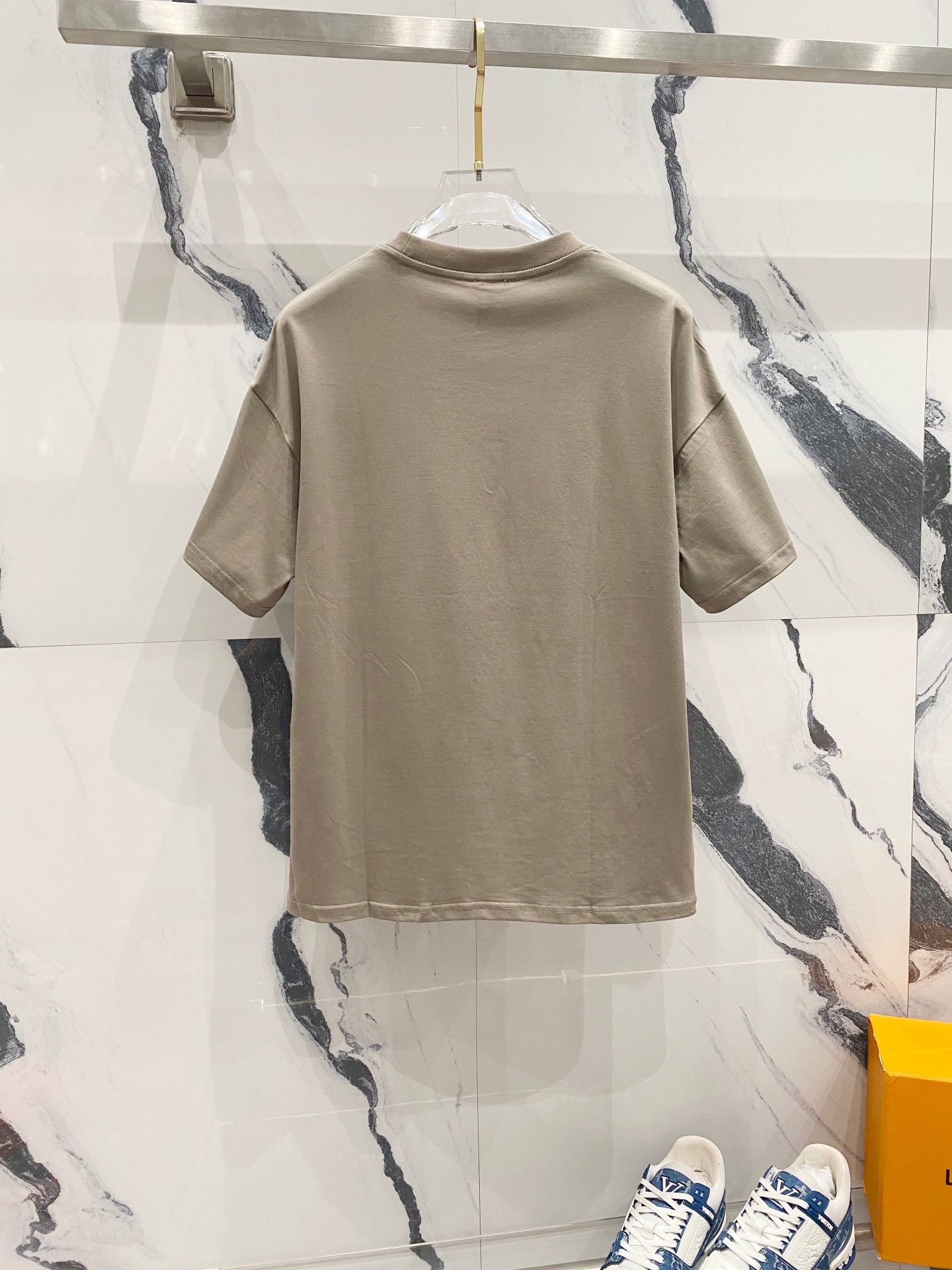 LuxluxHouse Best Quality Clothes T-shirt Loewe