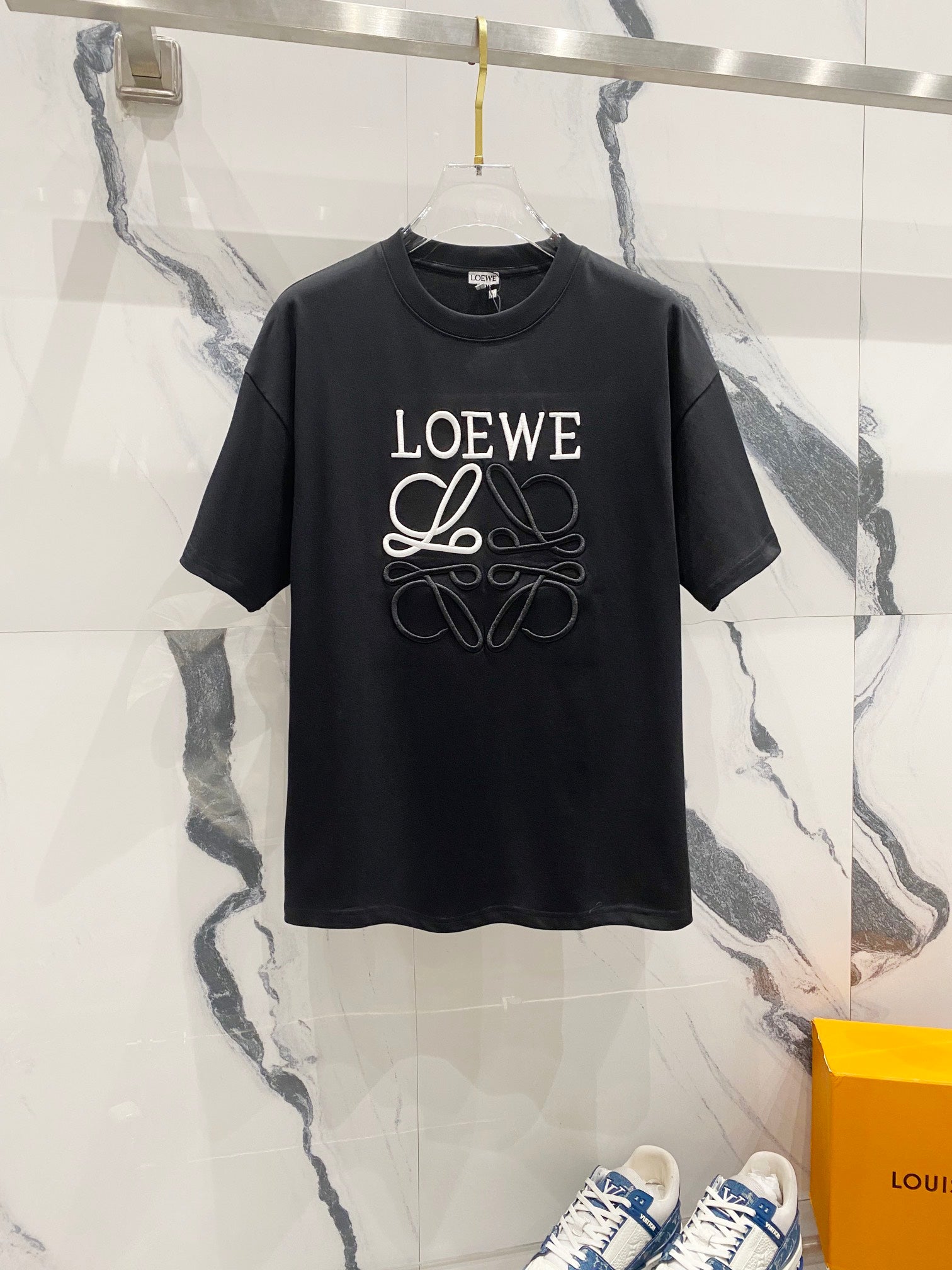 LuxluxHouse Best Quality Clothes T-shirt Loewe