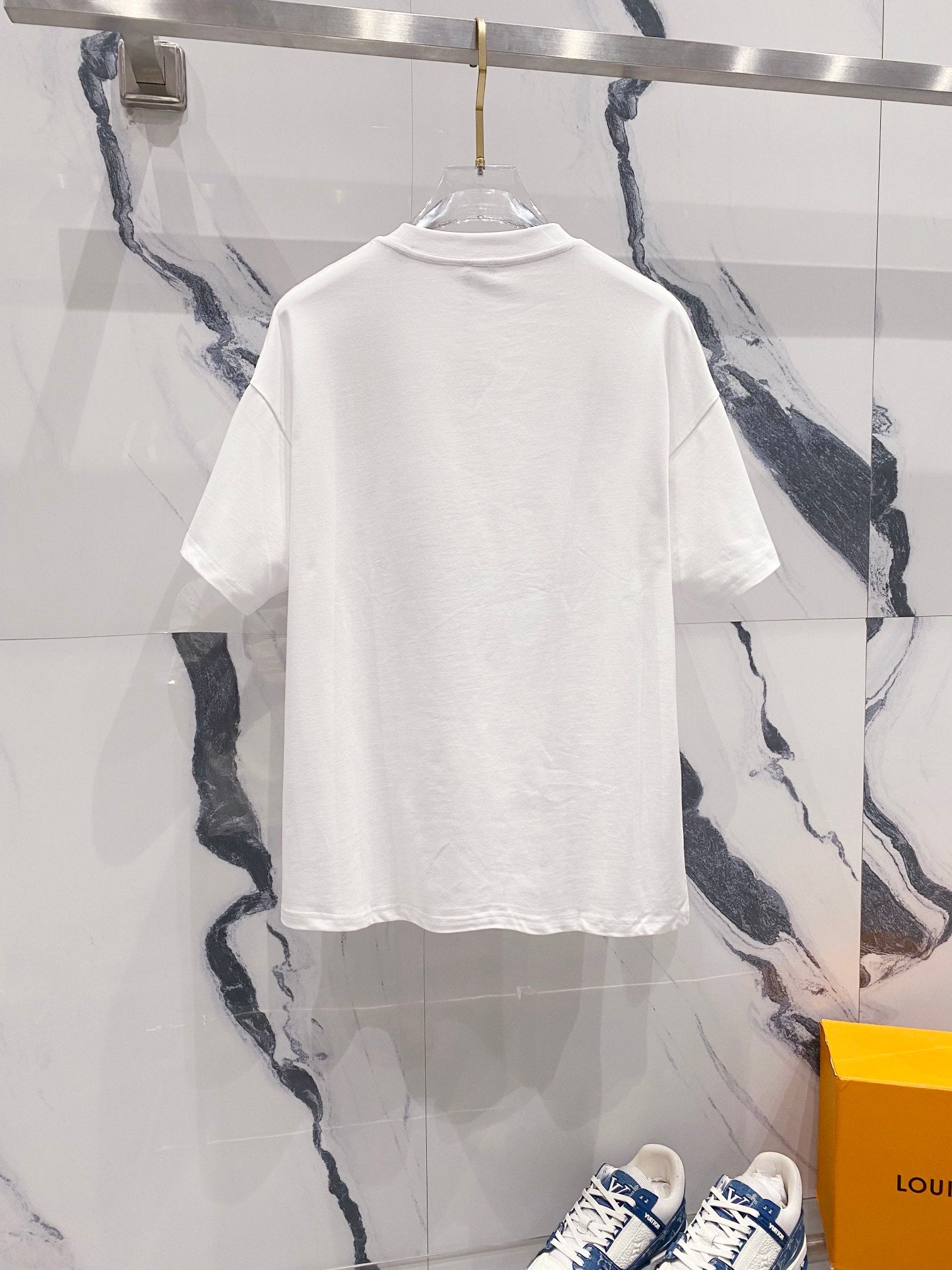 LuxluxHouse Best Quality Clothes T-shirt Loewe