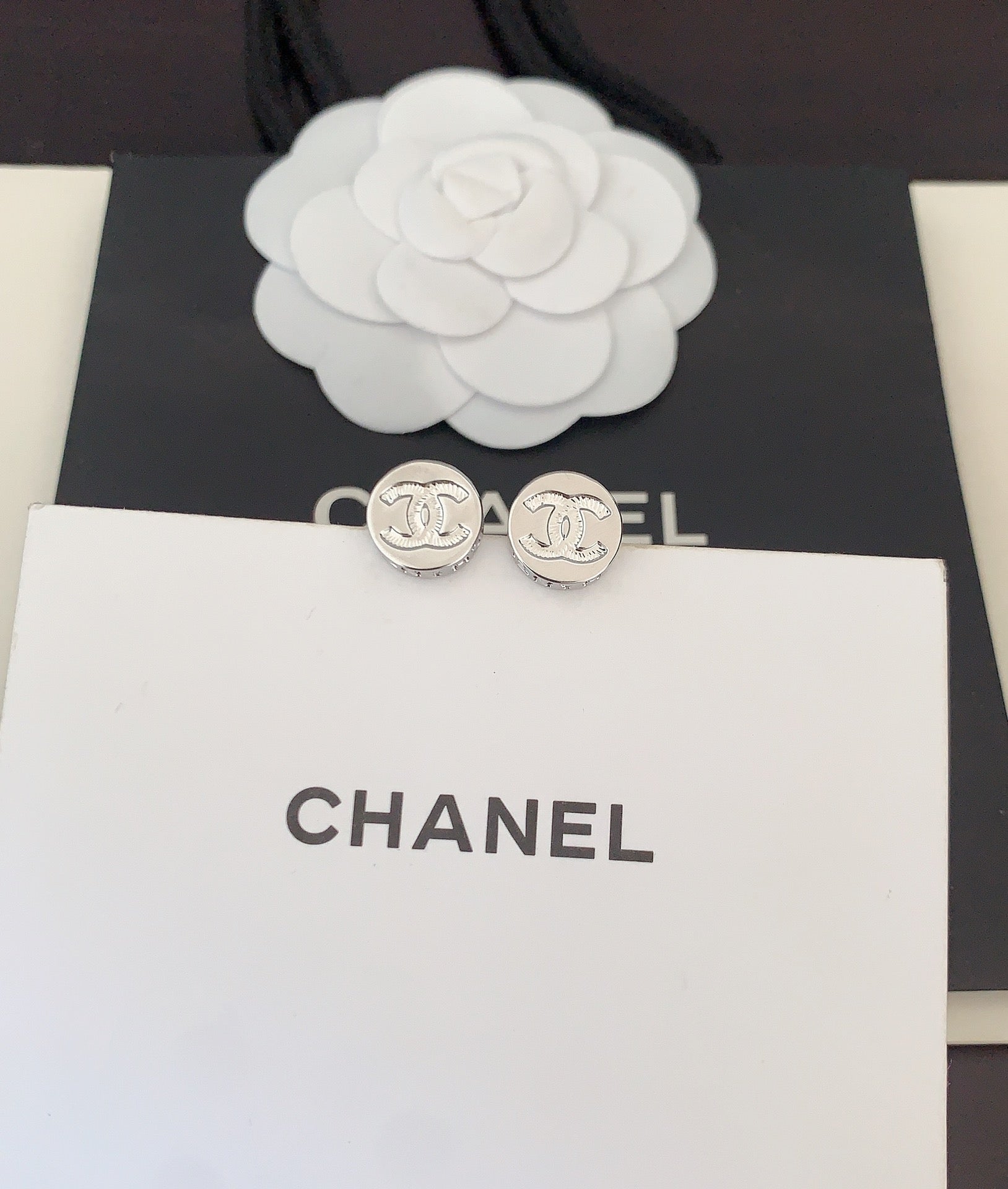LuxluxHouse Best Quality Accessories Chanel