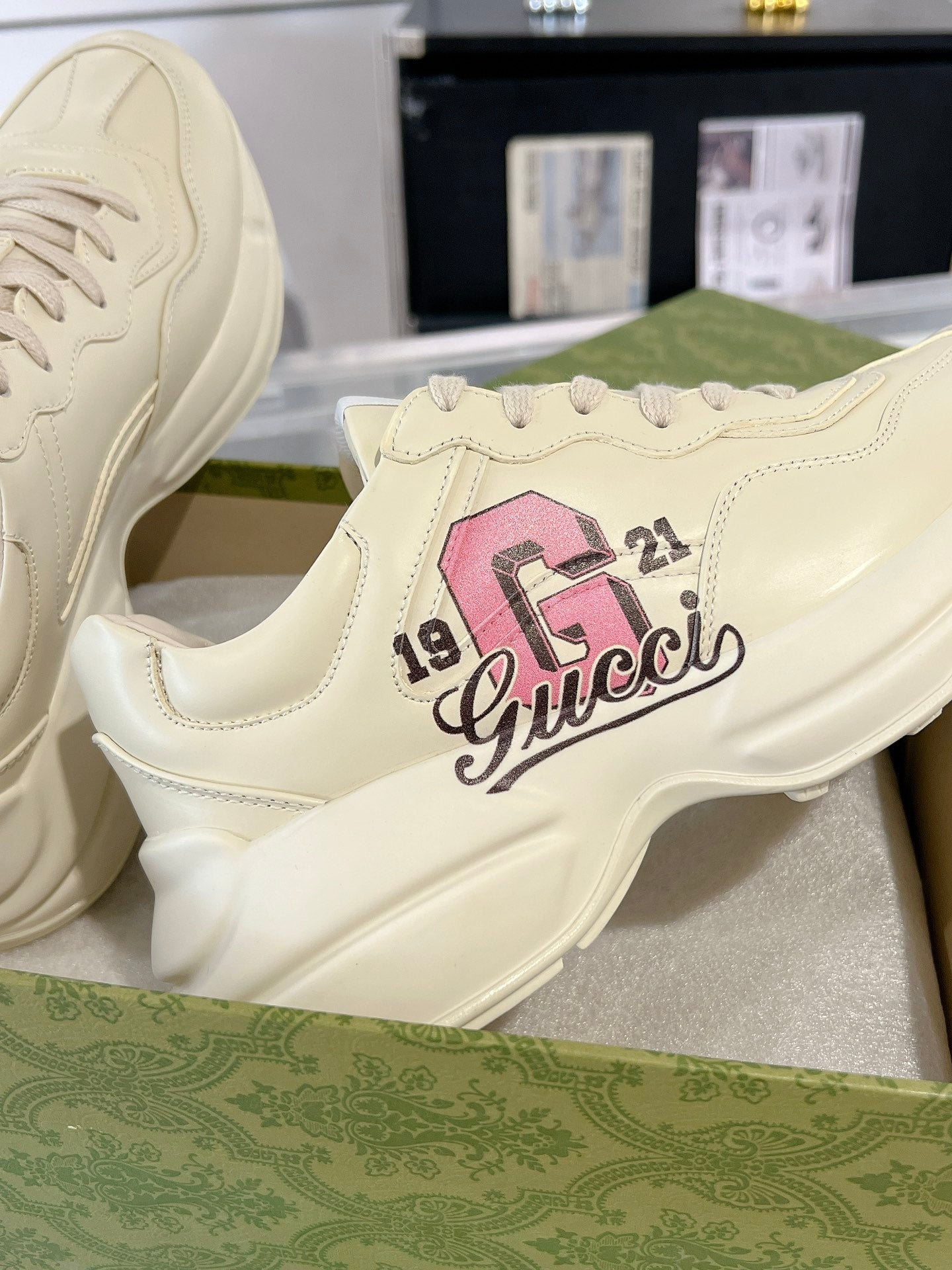 LuxluxHouse Best Quality Gucci Women Shoes
