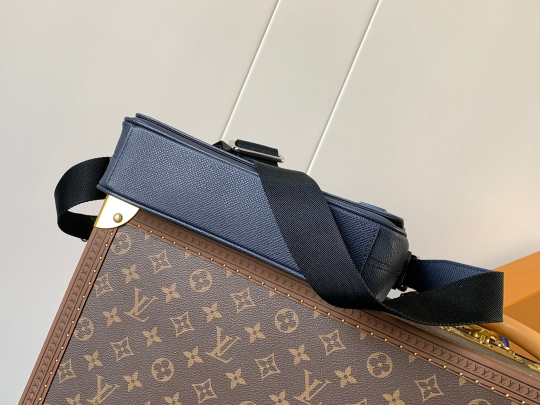 LuxluxHouse Best Quality Bags Louis Vuitton Men