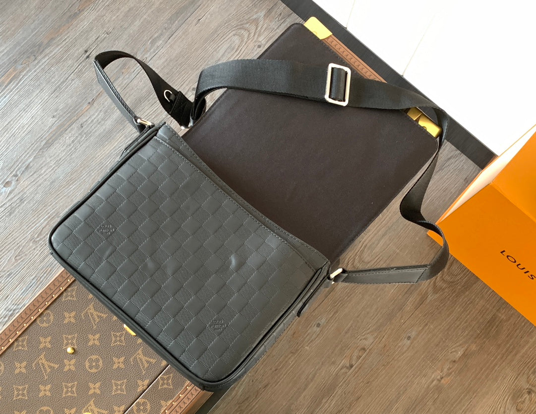 LuxluxHouse Best Quality Bags Louis Vuitton Men