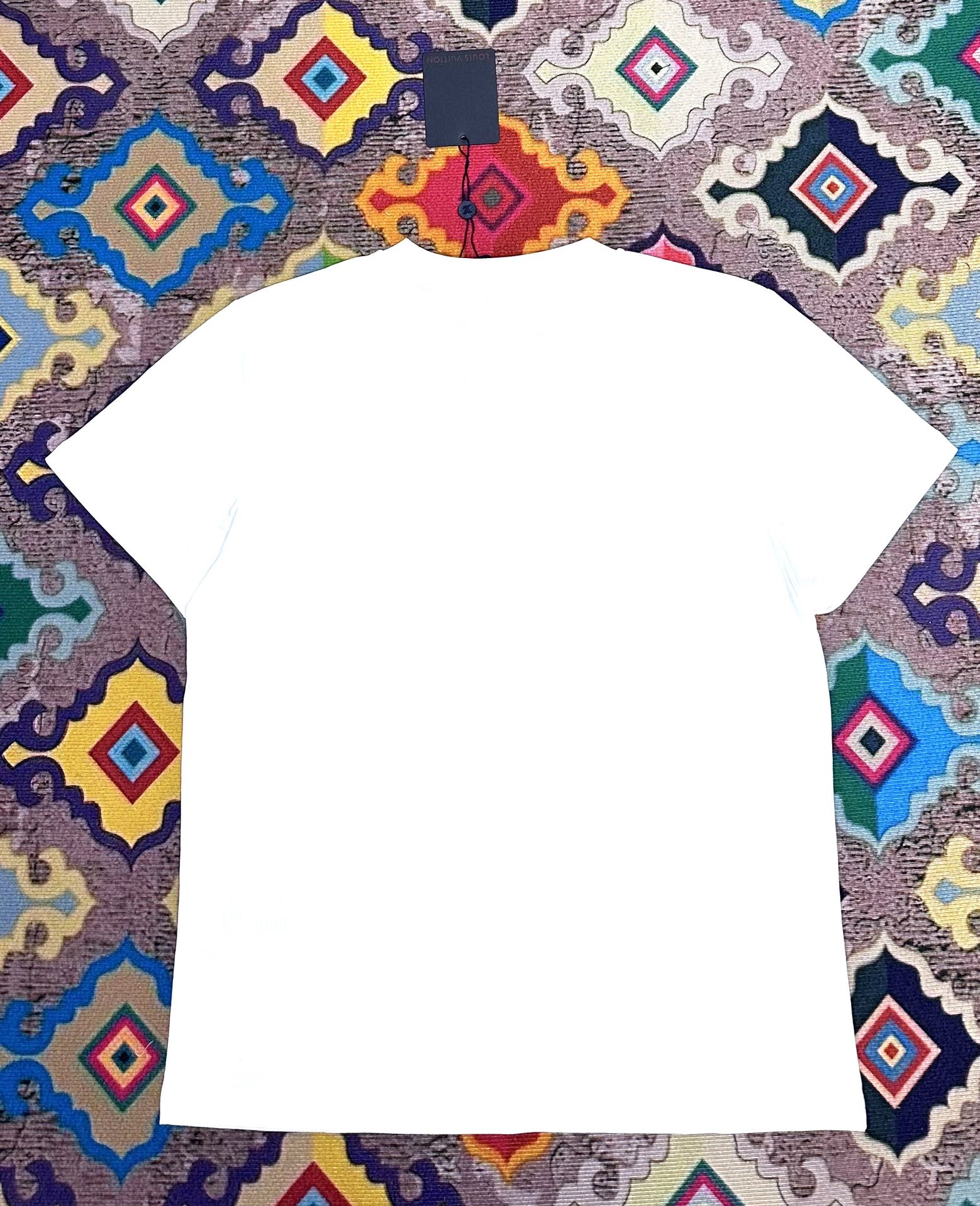 LuxluxHouse Best Quality Clothes T-shirt Louis Vuitton
