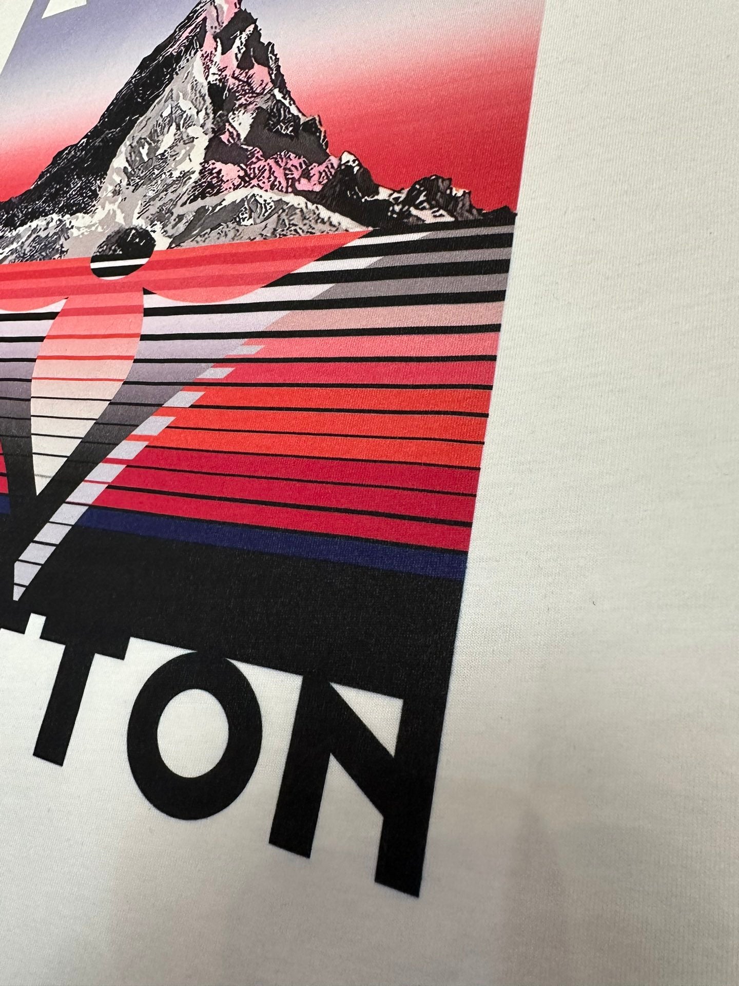 LuxluxHouse Best Quality Clothes T-shirt Louis Vuitton