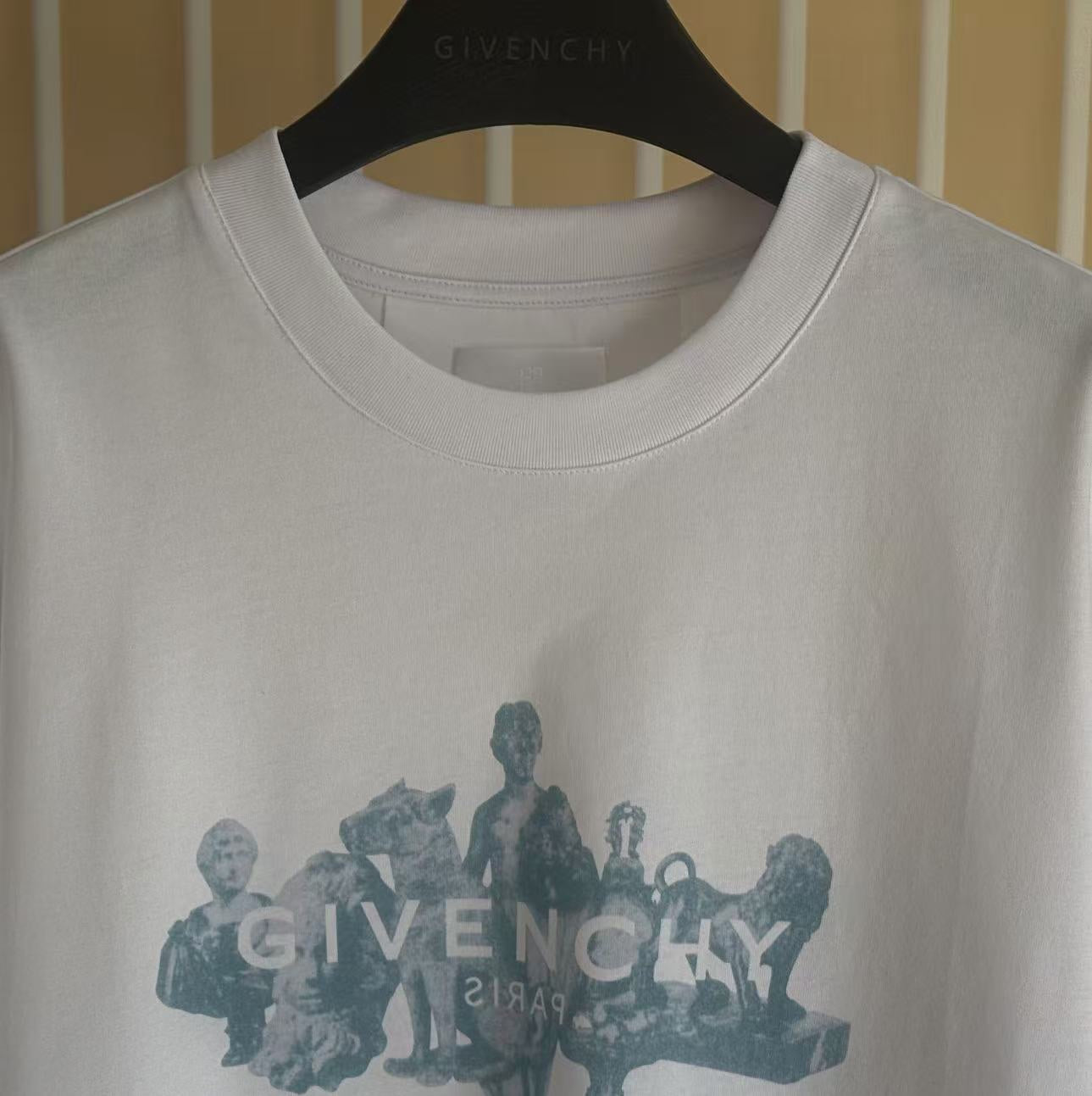 LuxluxHouse Best Quality Clothes Givenchy T-shirt