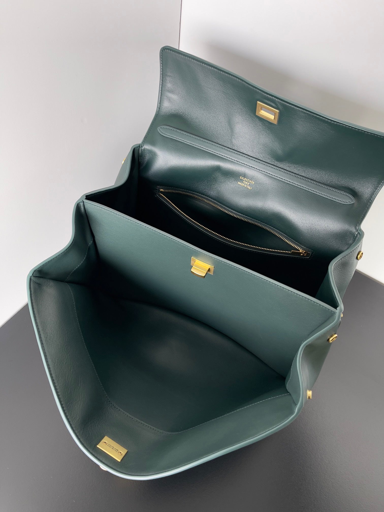 LuxluxHouse Best Quality Bags Balenciaga