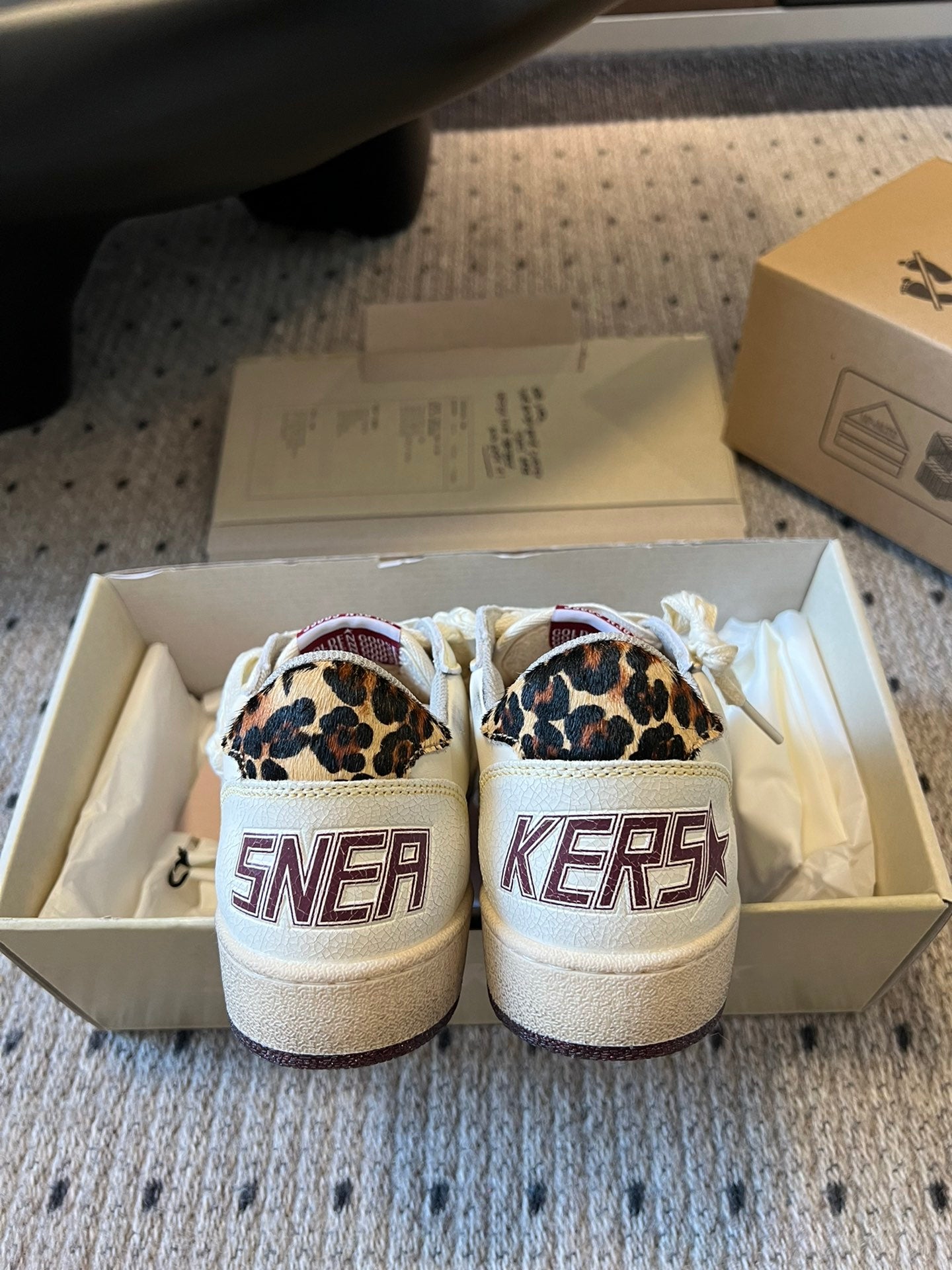 LuxluxHouse Best Quality Shoes Golden Goose