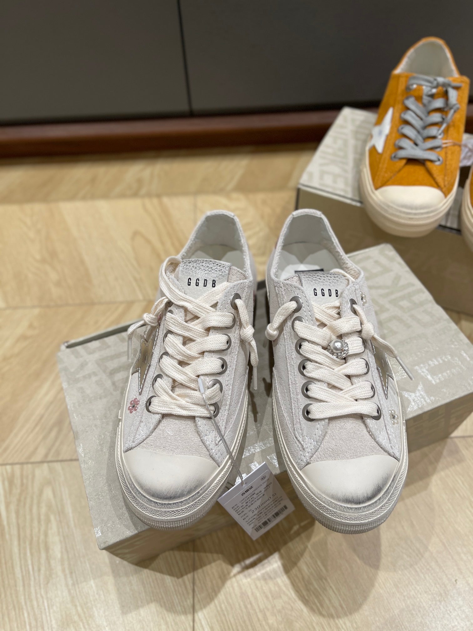 LuxluxHouse Best Quality Shoes Golden Goose
