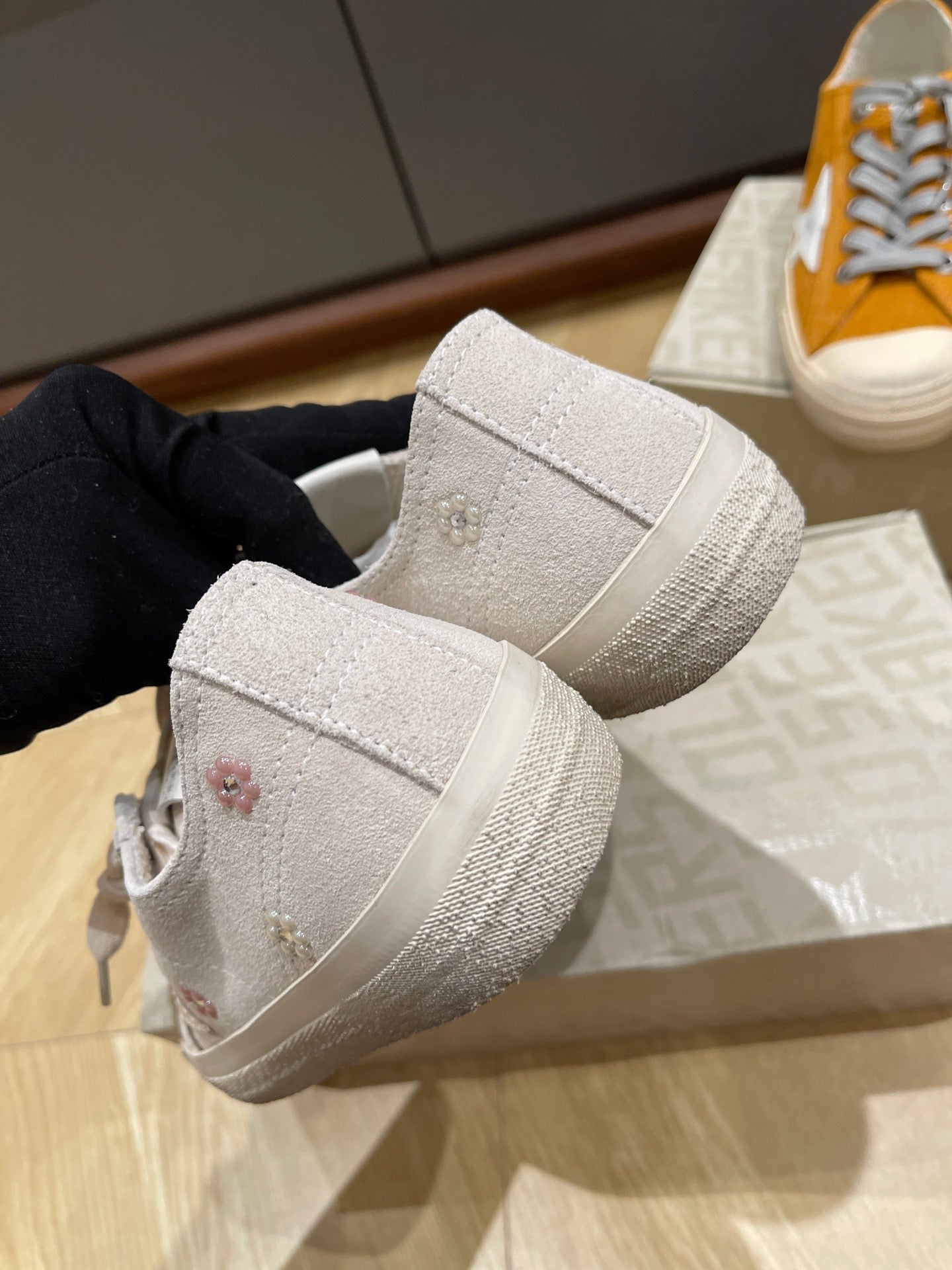 LuxluxHouse Best Quality Shoes Golden Goose