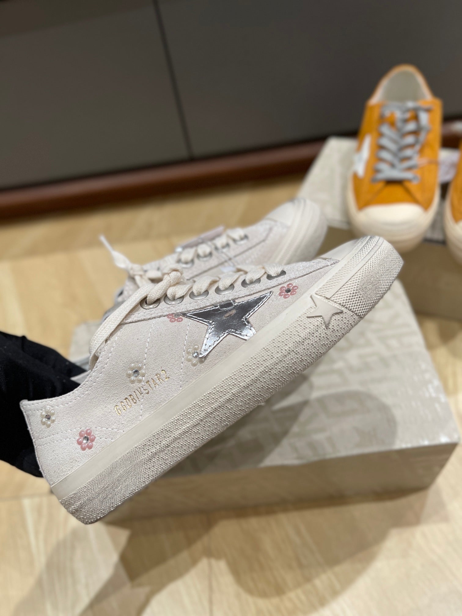 LuxluxHouse Best Quality Shoes Golden Goose