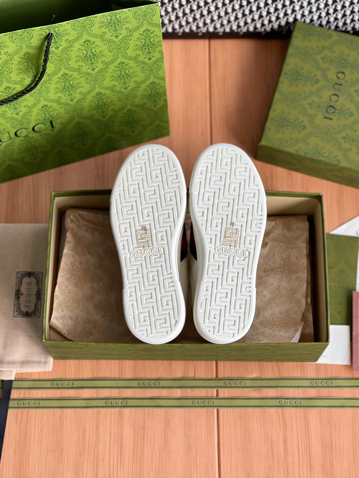 LuxluxHouse Best Quality Gucci Women Shoes
