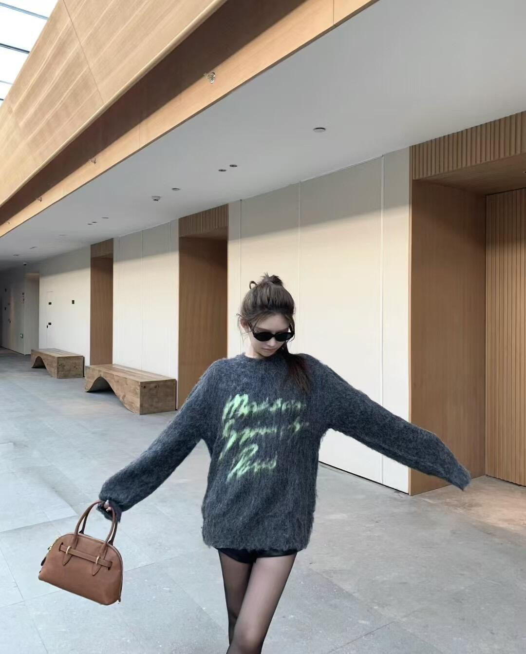 LuxluxHouse Best Quality Clothes Givenchy Hoodie & Sweater