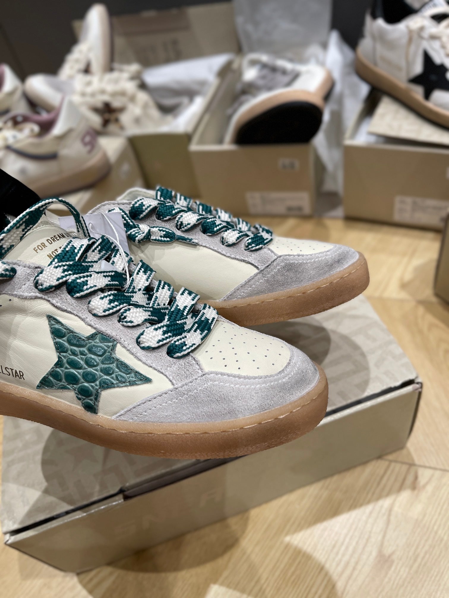 LuxluxHouse Best Quality Shoes Golden Goose