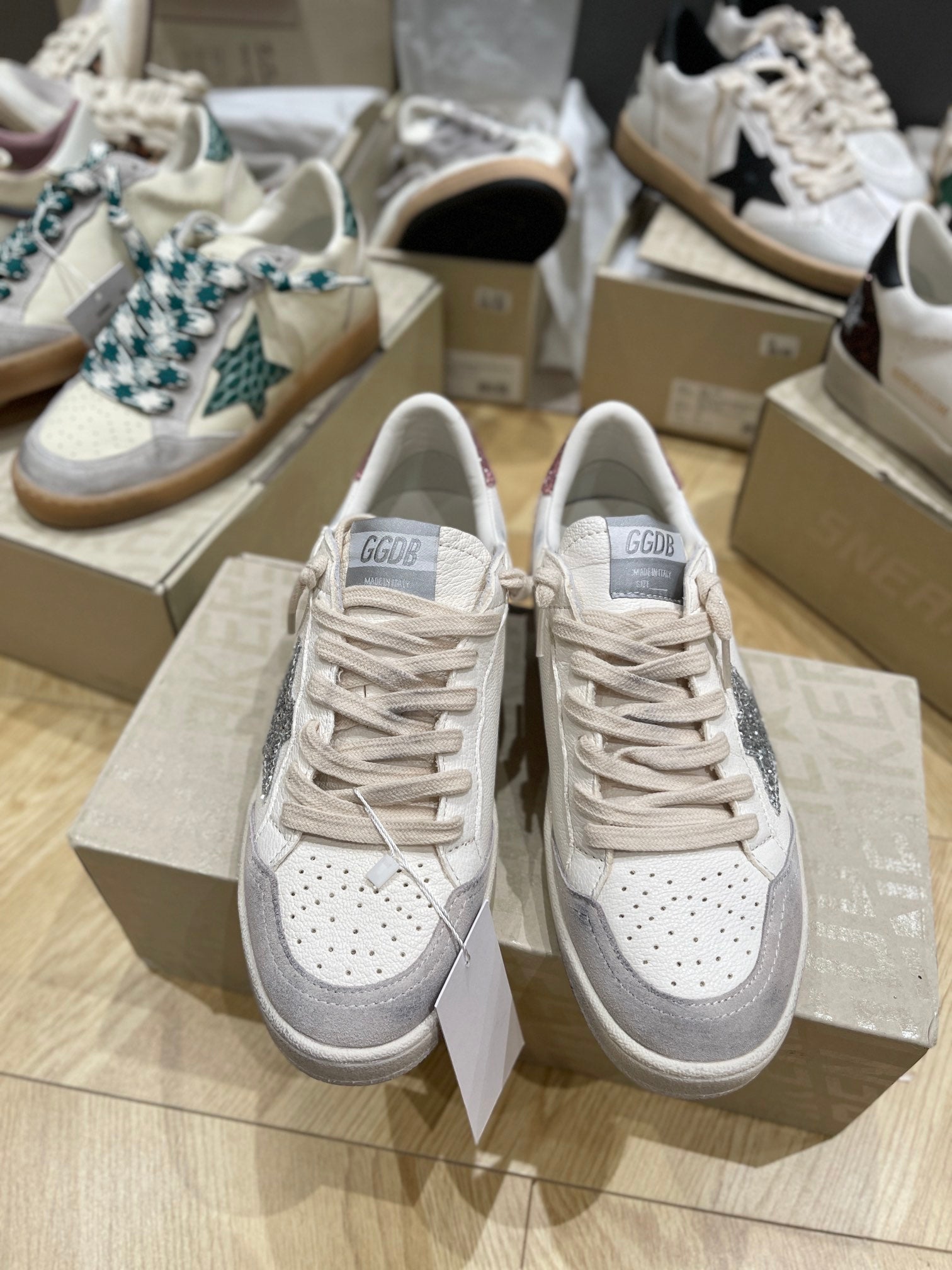 LuxluxHouse Best Quality Shoes Golden Goose
